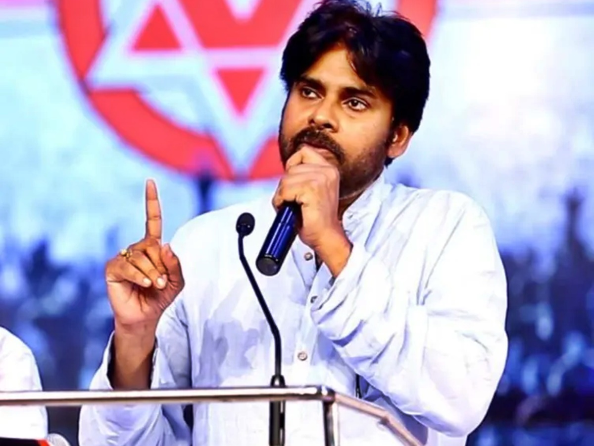Pawan Kalyan: గౌతమ్ సవాంగ్‌ను ఎందుకు తప్పించారు?: పవన్ కళ్యాణ్