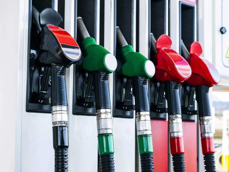 Fuel Price : వామ్మో.. మళ్లీ పెరిగిన పెట్రోల్‌, డిజీల్‌ ధరలు..
