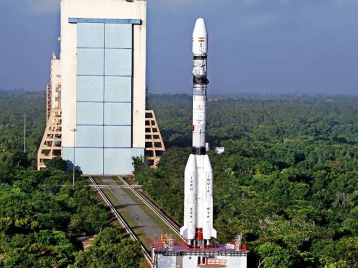 పీఎస్‌ఎల్వీ సీ-52 రాకెట్ ప్రయోగం డేట్ ఫిక్స్