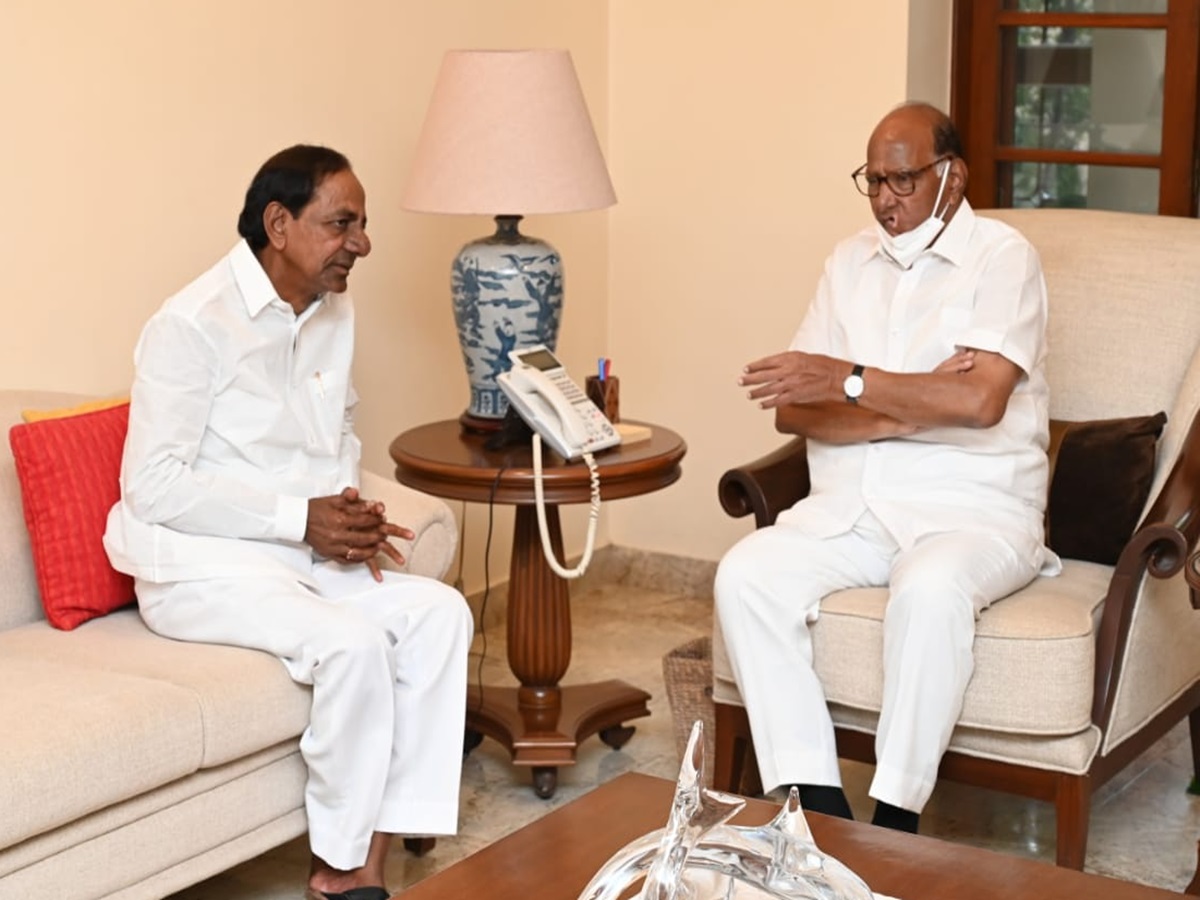 CM KCR: దేశంలోనే శరద్ పవార్ సీనియర్ నేత.. త్వరలోనే భవిష్యత్ కార్యాచరణ