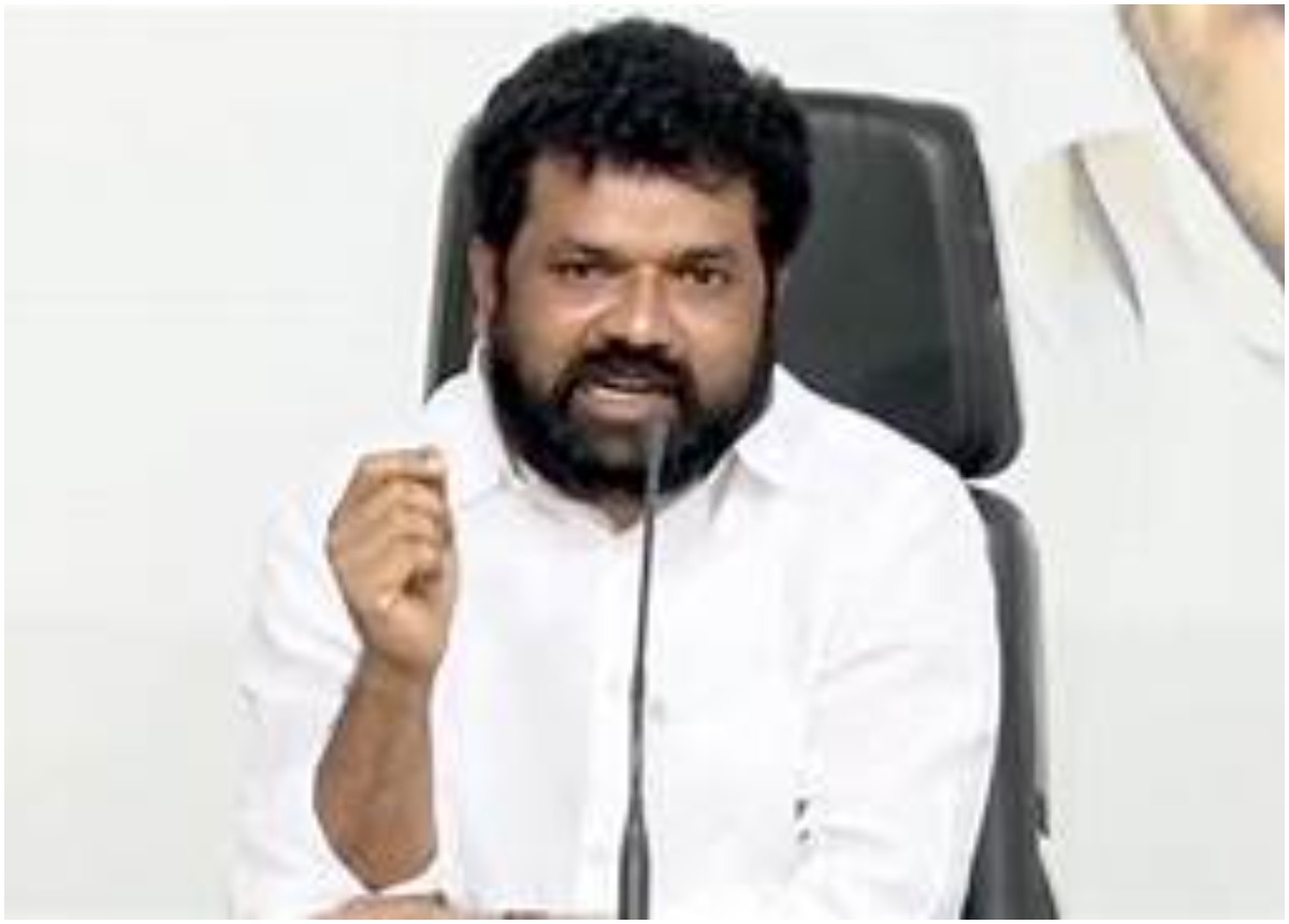 Mp Nandigam Hulchul: అర్థరాత్రి పోలీస్‌ స్టేషన్లో ఎంపీ హంగామా