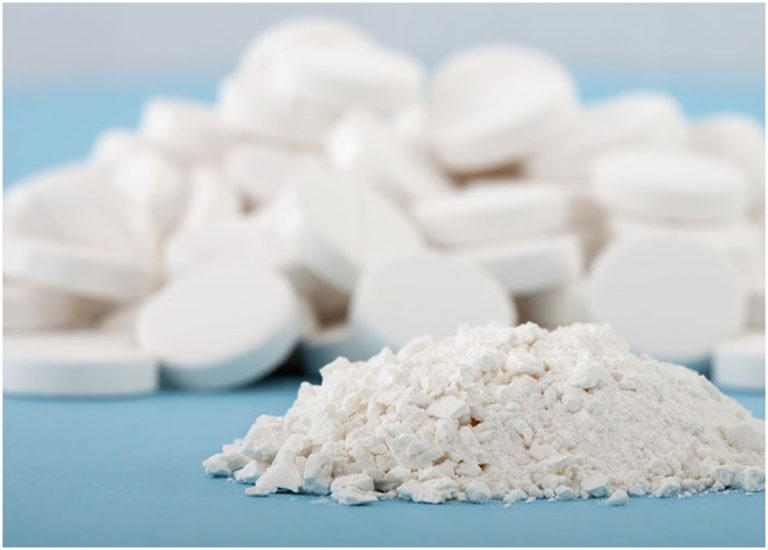 టాబ్లెట్స్ పౌడర్.. నార్కోటిక్ డ్రగ్స్ అంటూ మోసం