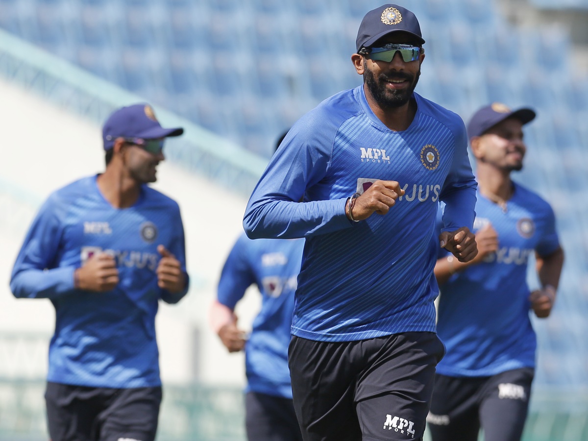 IND Vs SL: నేడే తొలి టీ20.. టీమిండియాకు కీలక ఆటగాళ్లు దూరం