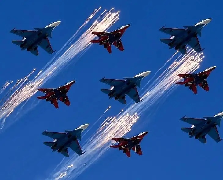 Ukraine Crisis: ఉక్రెయిన్ ఎదురుదాడి.. రష్యా ఫైటర్ జెట్స్ కూల్చివేత