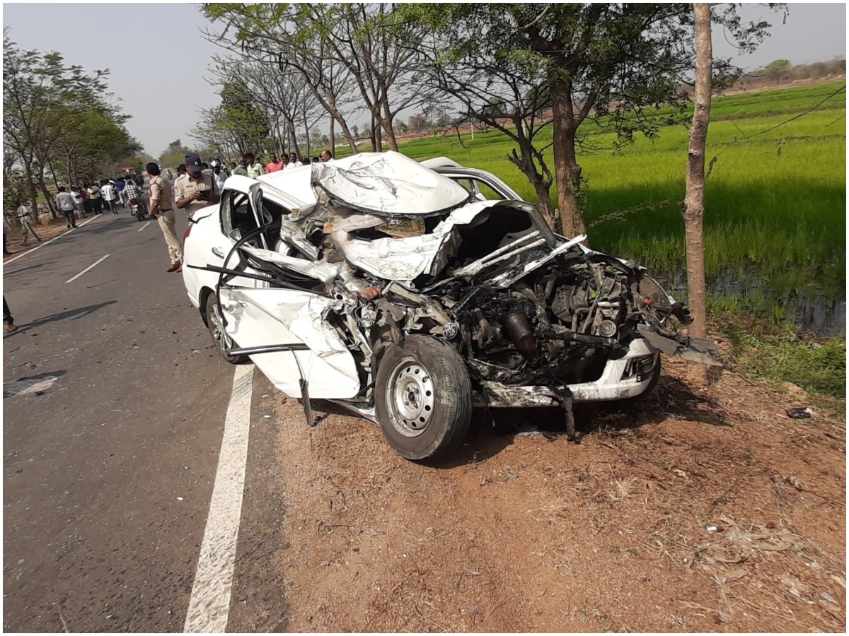 Road Accident: మాచారెడ్డిలో రోడ్డు ప్రమాదం..ఐదుగురు మృతి