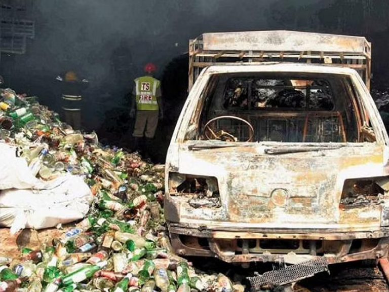 Bhoiguda Fire Accident : వేగంగా పోలీసుల దర్యాప్తు.. త్రీడీ స్కానర్‌తో క్లూస్‌ టీమ్