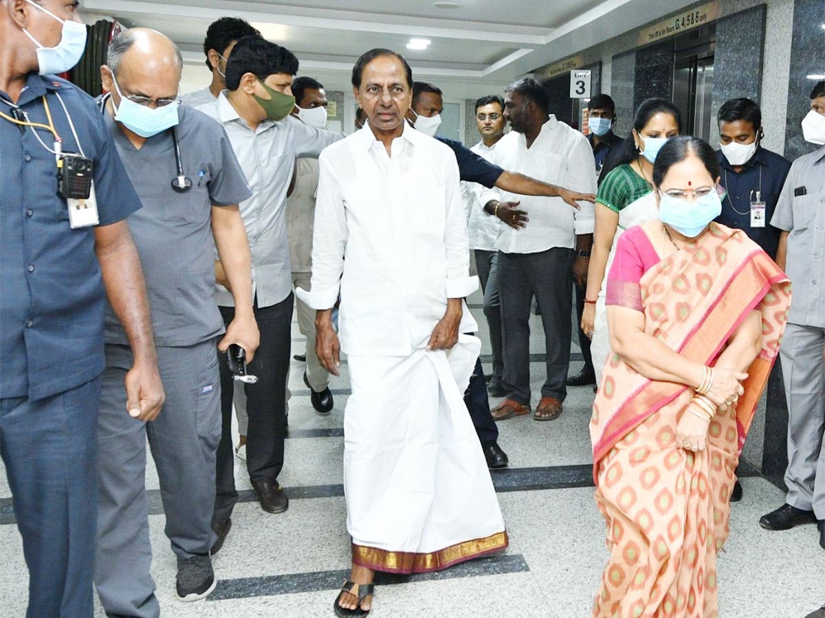 Breaking : ప్రగతి భవన్‌కు చేరుకున్న కేసీఆర్‌