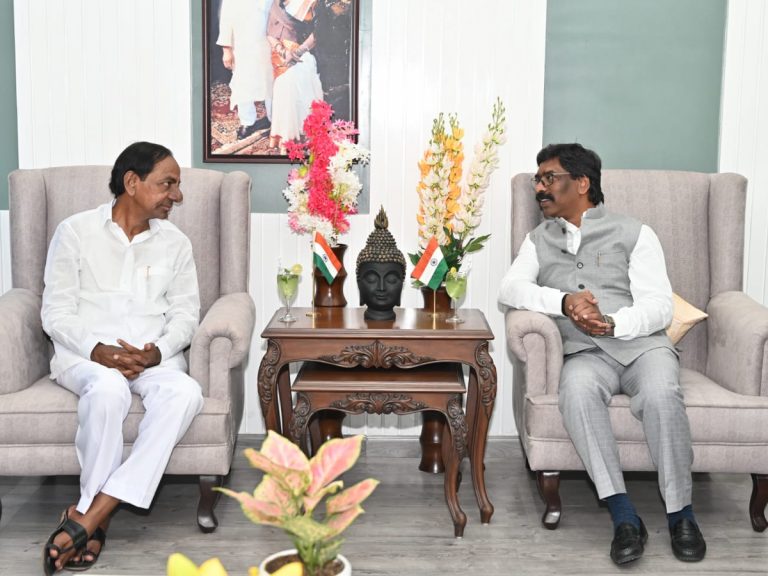 KCR: జార్ఖండ్ సీఎంతో కేసీఆర్‌ భేటీ..