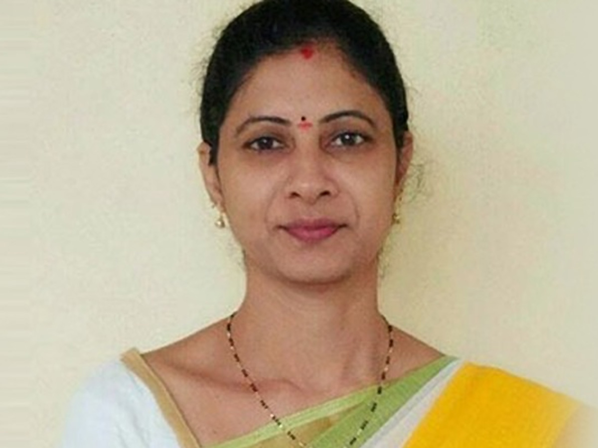 Congress Leader Ravali : తెలంగాణలో 3 రోజులు తమాషా జరగబోతోంది