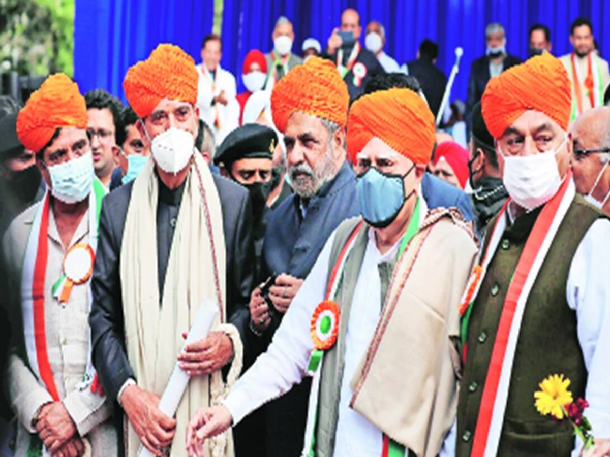 Congress: రెండు వర్గాలుగా చీలిపోయిన కాంగ్రెస్..! రేపే రెబల్స్‌ భేటీ..