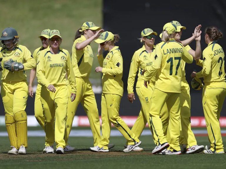 ICC Women’s World Cup: భారత్‌ కీలక మ్యాచ్‌.. బ్యాటింగ్‌ స్టార్ట్..