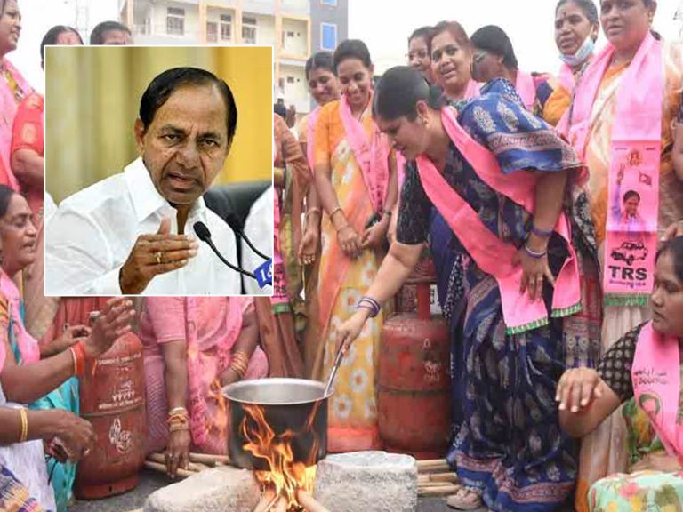 TRS: కేంద్రంపై ఒత్తిడి.. ఢిల్లీలో.. గల్లీలోనూ పోరు..