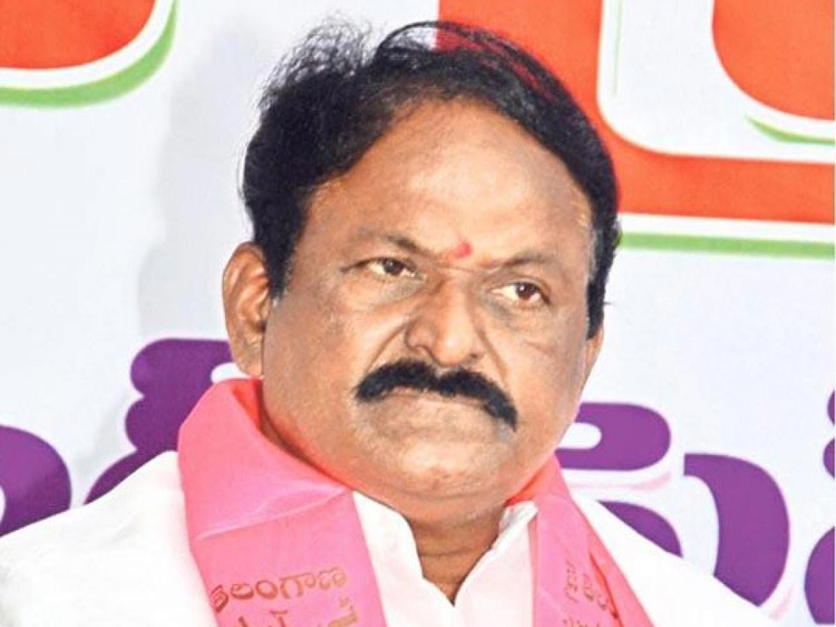 MLC VG Goud : మధు యాష్కీ ఒక పొలిటికల్ టూరిస్ట్