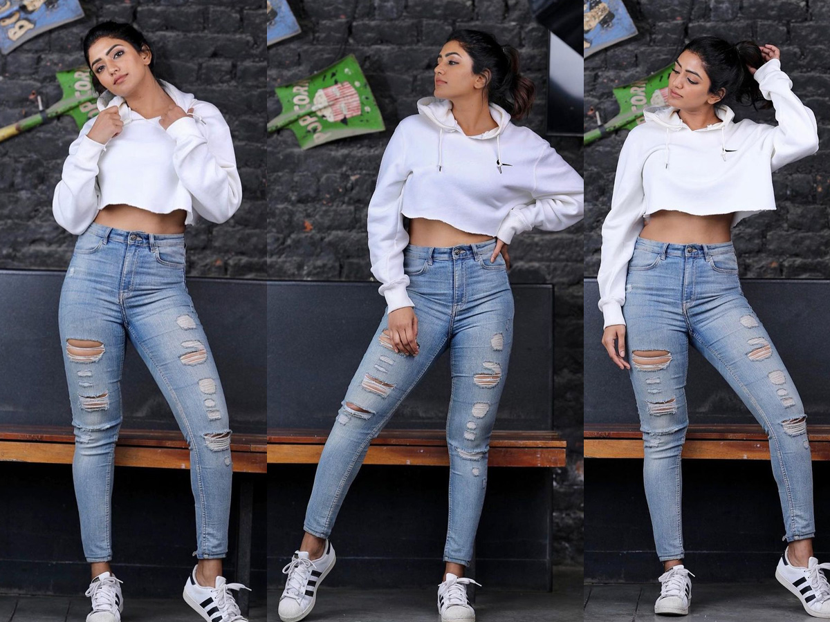 Easha Rebba: అల్ట్రా స్టైలిష్ లుక్ లో తెలుగమ్మాయి హోయలు..