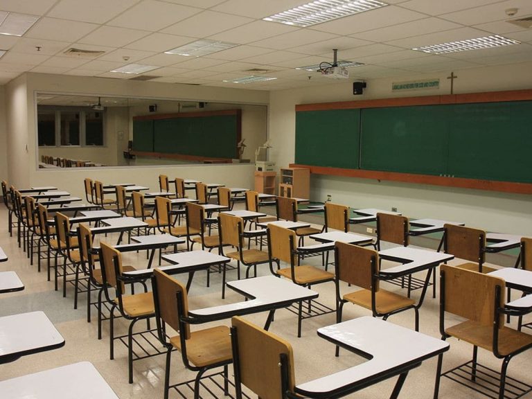 Madhya Pradesh: గవర్నమెంట్ టీచర్ ఆస్తులు చూసి షాకైన అధికారులు