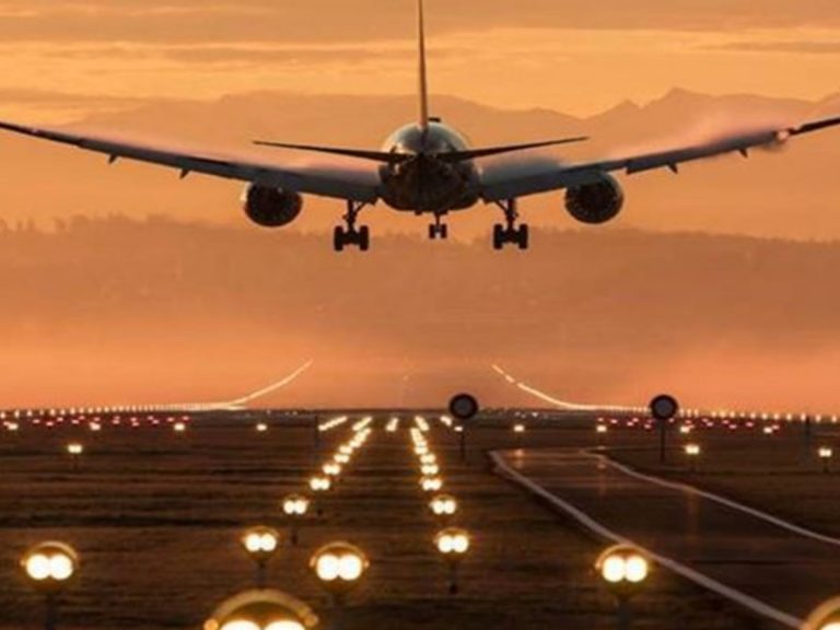 International Flights: విదేశాలకు వెళ్లేవారికి గుడ్‌న్యూస్.. ఆంక్షలు ఎత్తివేత