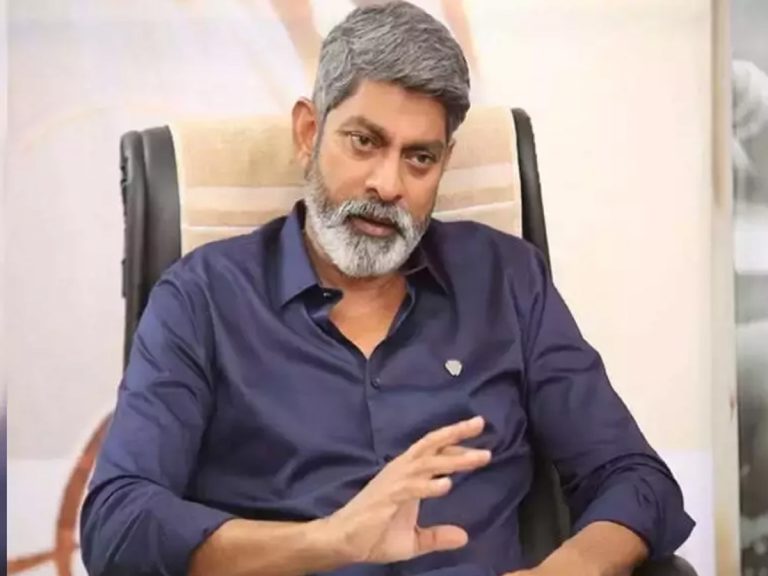 Jagapathi Babu: డబ్బు గురించి వేదాంతం చెప్పిన సీనియర్ హీరో