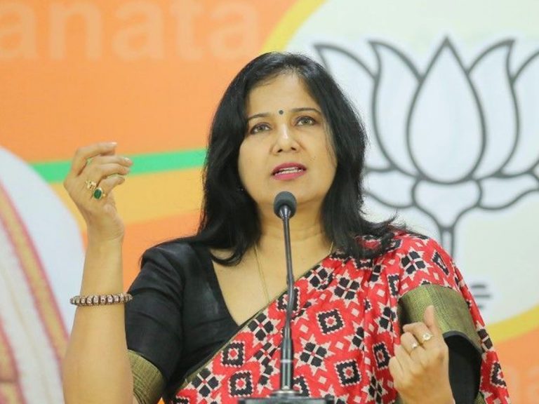 Karuna Gopal : కేటీఆర్‌ వ్యాఖ్యలు సరైనవి కావు