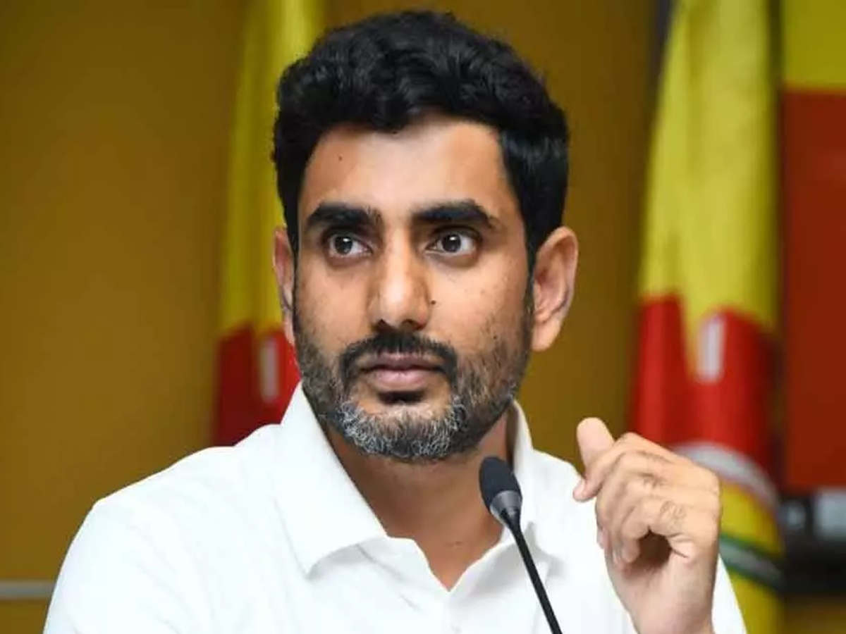 Nara Lokesh: కబ్జాల నుండి విశాఖని రక్షించుకుందాం.. మీకు అండగా ఉంటాం..