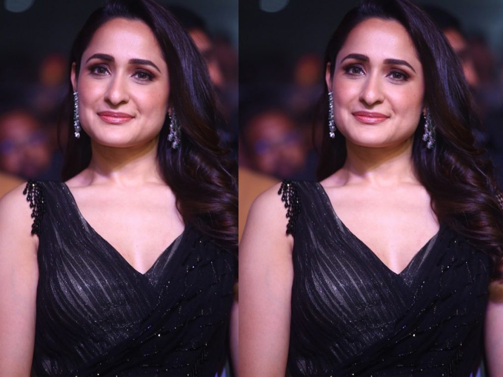 pragya jaiswal