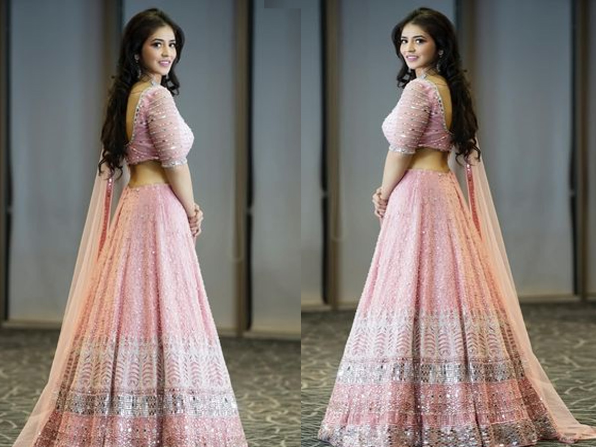 Priyanka Jawalkar: ఈ తెలుగు భామ అందాన్ని తట్టుకోవడం కష్టమే సుమీ..