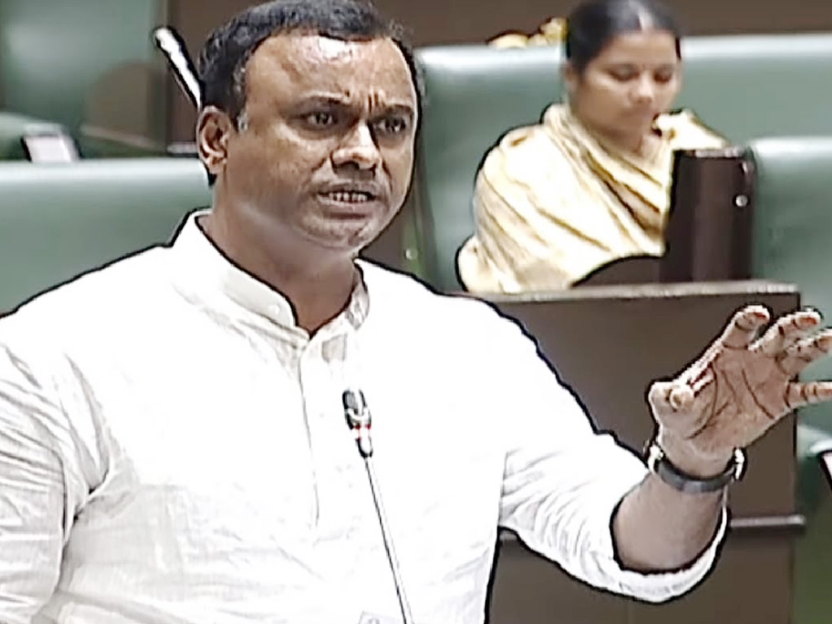 Komatireddy Raj Gopal Reddy : పల్లె ప్రగతి.. బాగుంది.. కానీ..