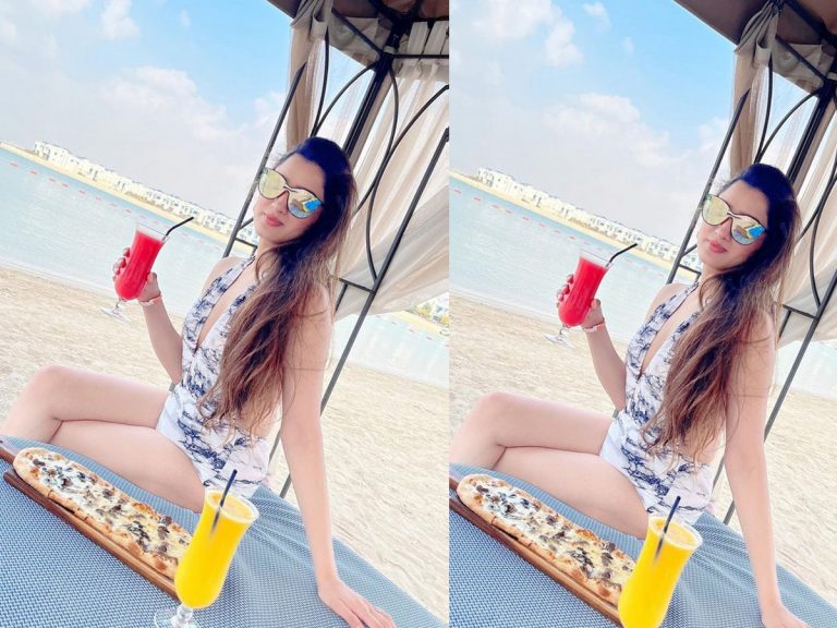 Richa Panai: బీచ్ లో అందాల విందు చేస్తున్న అల్లరోడి హీరోయిన్