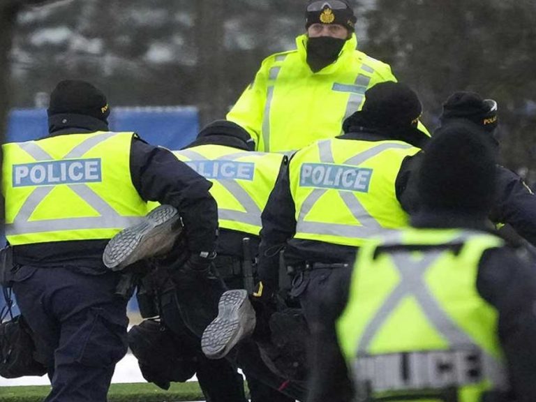 Accident: కెనడాలో ఘోర రోడ్డుప్రమాదం.. ఐదుగురు భారతీయ విద్యార్థులు మృతి