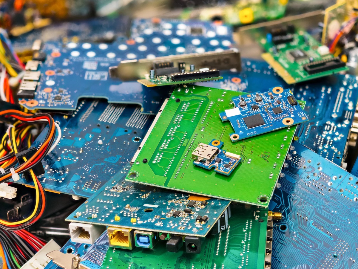 Russia-Ukraine conflict: భారీగా పెరగనున్న ఎలక్ట్రానిక్ వస్తువుల ధరలు