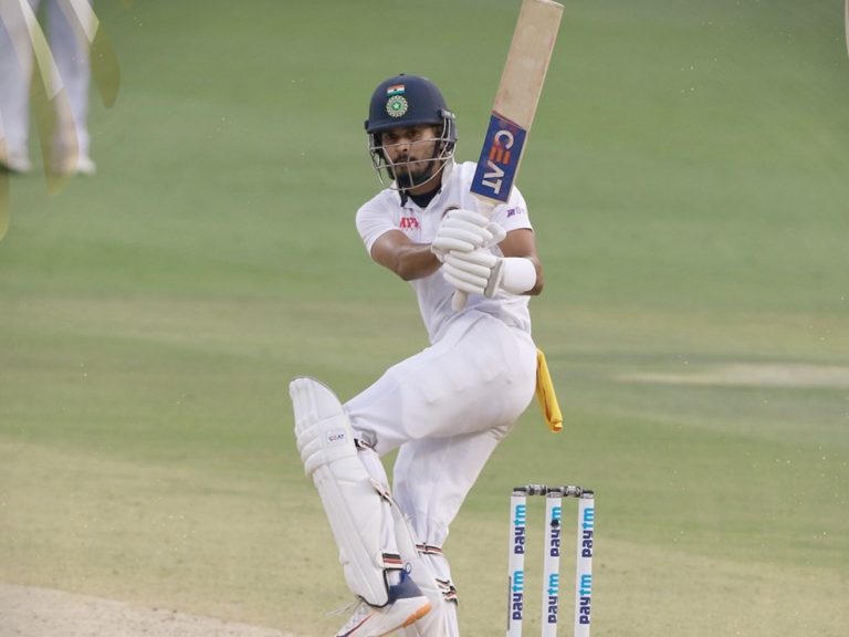 IND vs SL: పింక్ బాల్ టెస్టులో శ్రీలంక టార్గెట్ 447 పరుగులు