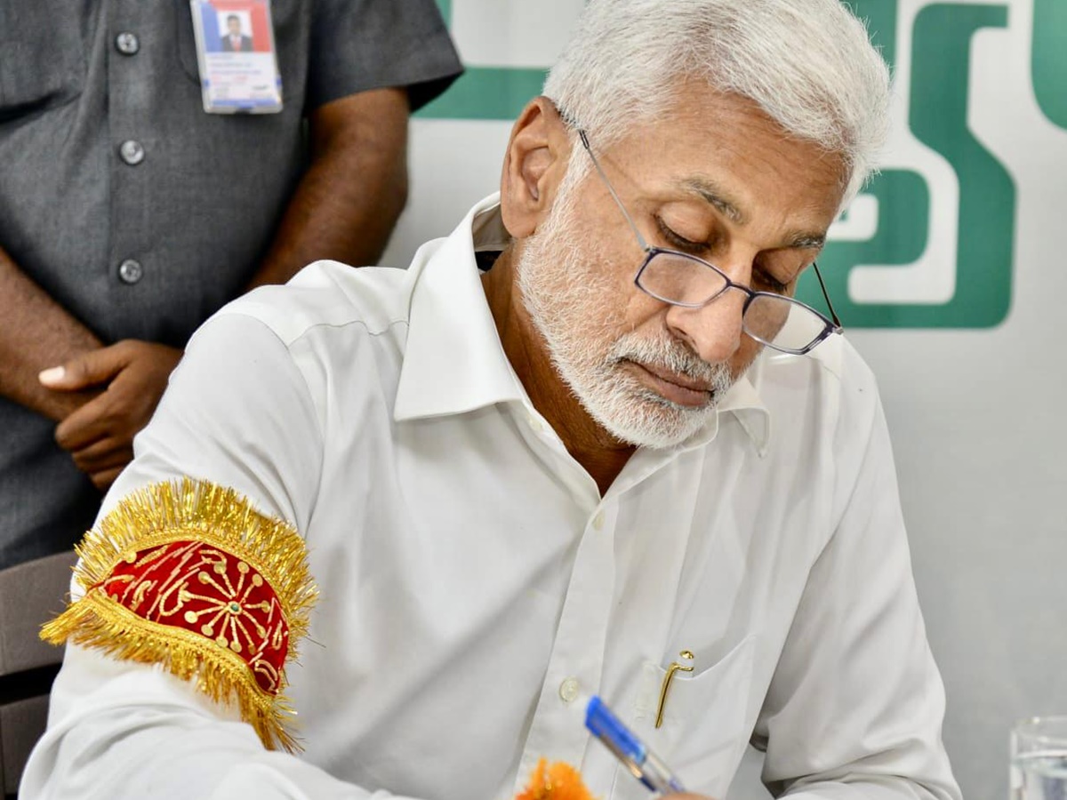 Vijaya Sai Reddy: టిక్కెట్ రేట్లపై ఇప్పుడు చంద్రబాబు నోరు మూగబోయిందా?