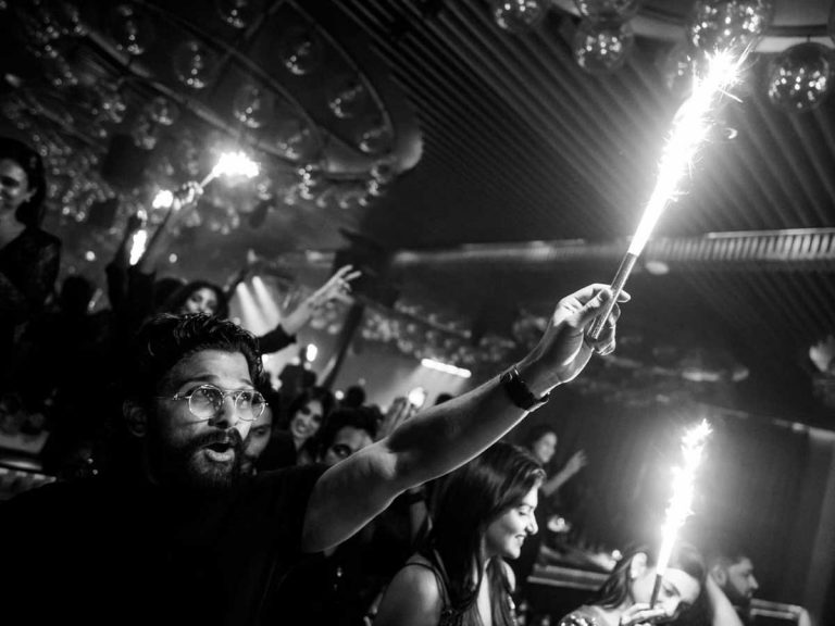 Allu Arjun Birthday Celebrations : సెర్బియాలో గ్రాండ్ పార్టీ… పిక్స్ వైరల్