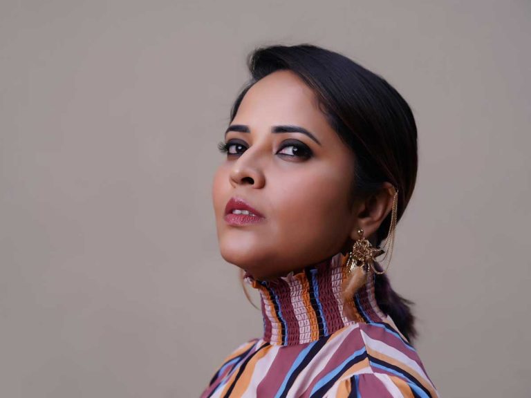 Anasuya : మగజాతి పరువు తీస్తున్నారు… నెటిజన్ పై యాంకర్ ఫైర్