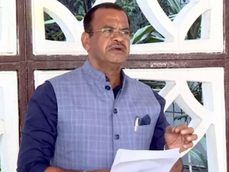 Congress: రాహుల్‌తో తెలంగాణ నేతల కీలక భేటీ.. మధ్యలోనే బయటకు కోమటిరెడ్డి..