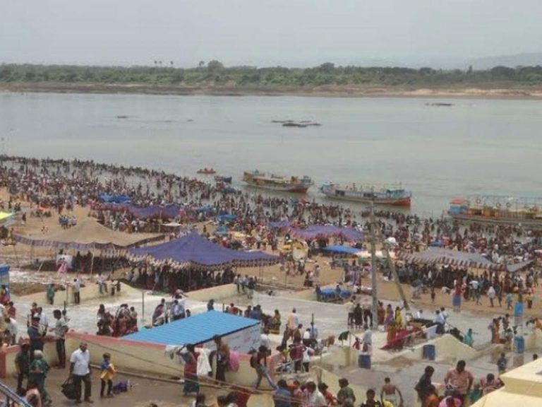 Pranahita Pushkaralu : కాళేశ్వరంలో కొనసాగుతున్న భక్తుల రద్దీ..