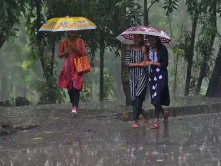 Weather Update : తెలంగాణవాసులకు కూల్‌న్యూస్‌.. మరో 4రోజులు వర్షాలు..