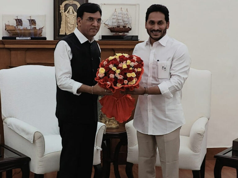 YS Jagan: మరో 12 మెడికల్‌ కాలేజీలకు అనుమతి ఇవ్వండి..