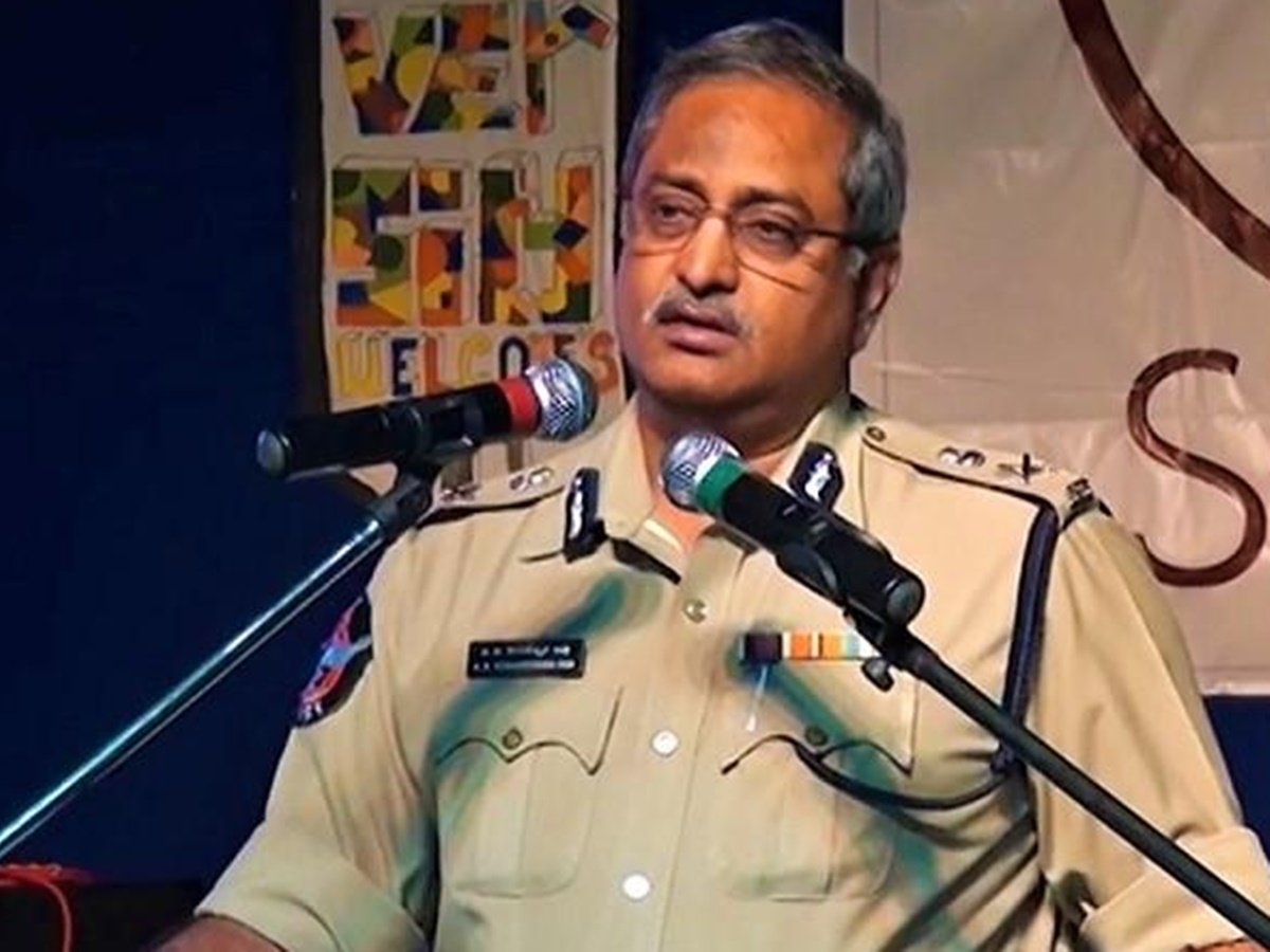 Supreme Court: ఏబీ వెంకటేశ్వరరావు సస్పెన్షన్‌పై కీలక ఆదేశాలు.. రేపటిలోగా వివరాలు సమర్పించాలి