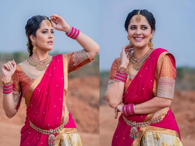 Anasuya Bharadwaj: పండగంతా హాట్ యాంకరమ్మలోనే కనిపిస్తుంది..