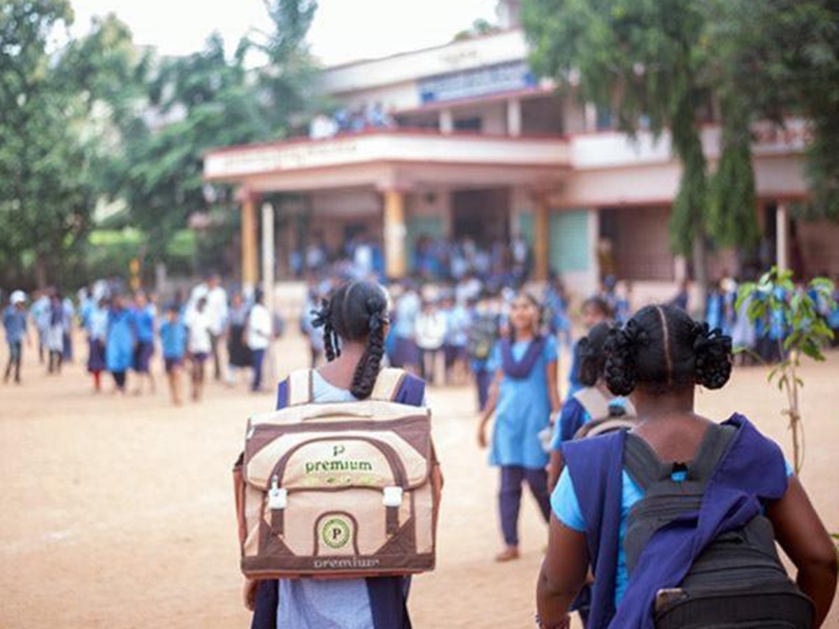 Andhra Pradesh: విద్యార్థులకు గమనిక.. ఈనెల 4 నుంచి ఒంటిపూట బడులు