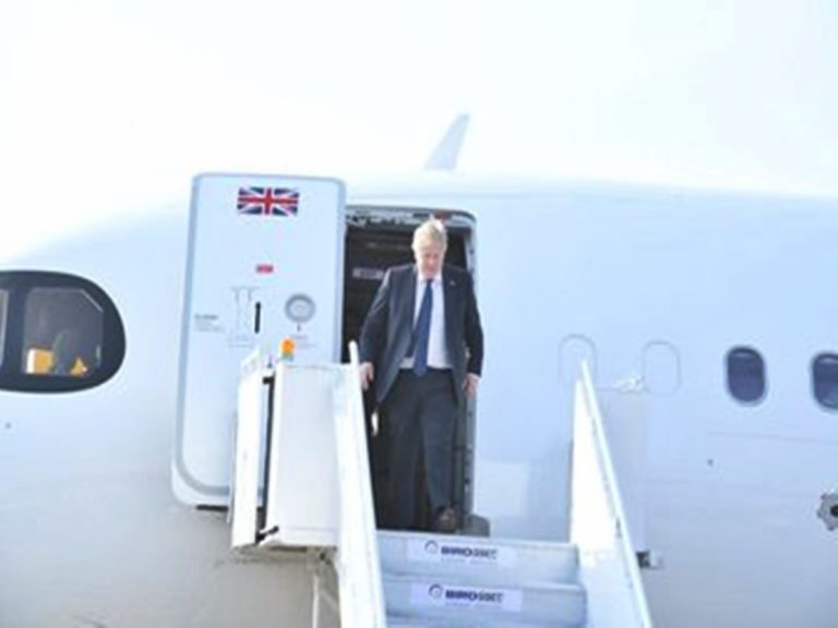 Boris Johnson: భారత్ చేరుకున్న బ్రిటన్ ప్రధాని.. రెండు రోజుల పాటు పర్యటన