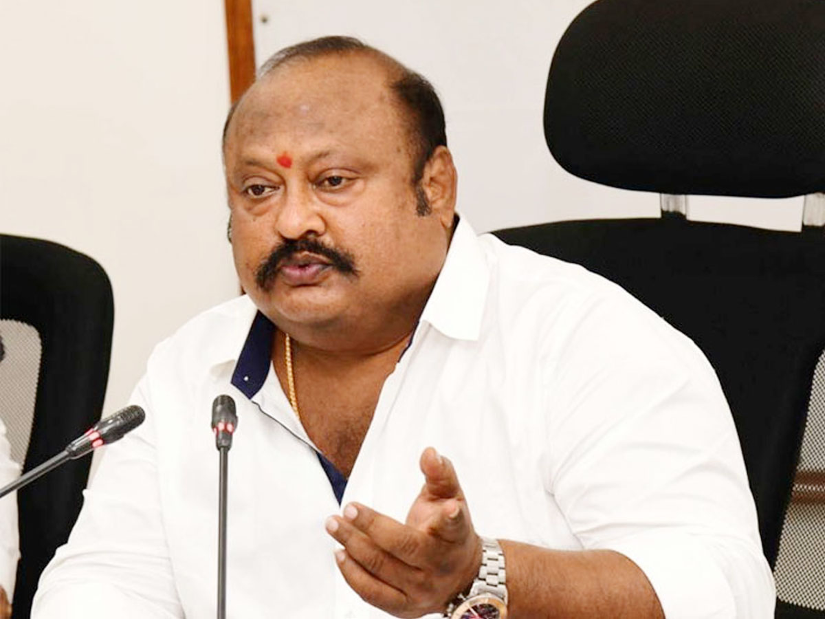 Gangula Kamalakar : గన్నీలు, గోదాములు, ర్యాకుల కేటాయింపు పెంచాలి