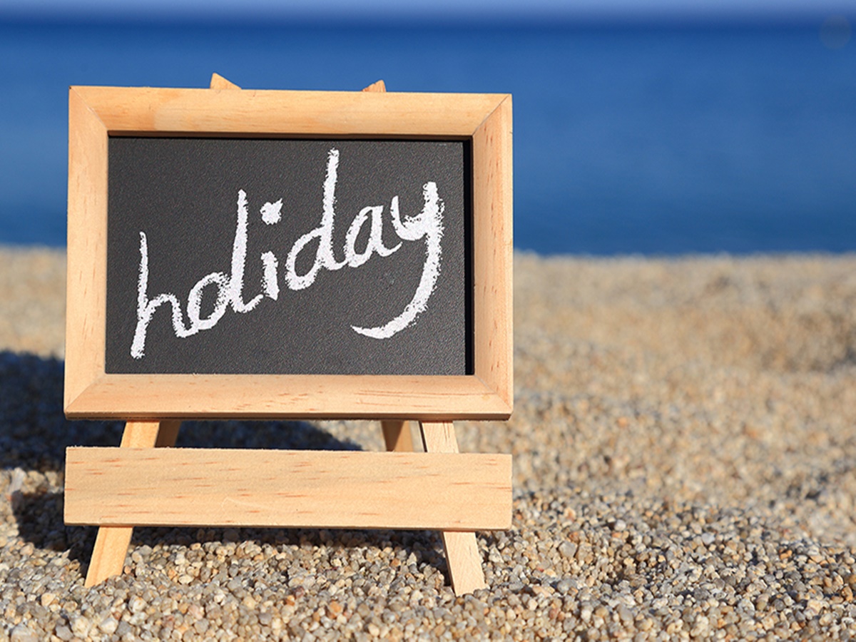 Holiday: ఉగాదికి సెలవు ప్రకటించిన ఏపీ ప్రభుత్వం.. కొత్త జిల్లాల ఏర్పాటు వాయిదా