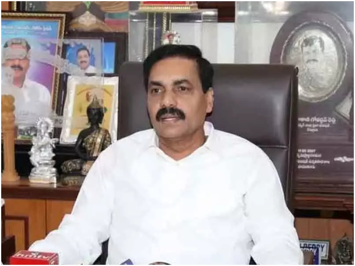 Kakani Govardhan Reddy: చంద్రబాబుకు సొంతంగా పోటీ చేసే ధైర్యం లేదు
