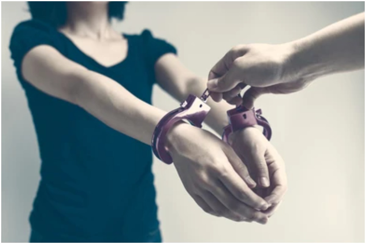 Ganjai Gang: ఐటీ ప్రొఫెషన్.. అమ్మేది గంజాయి