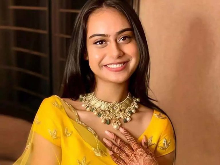 Nysa : అజయ్, కాజోల్ కి తప్పడం లేదా…!?