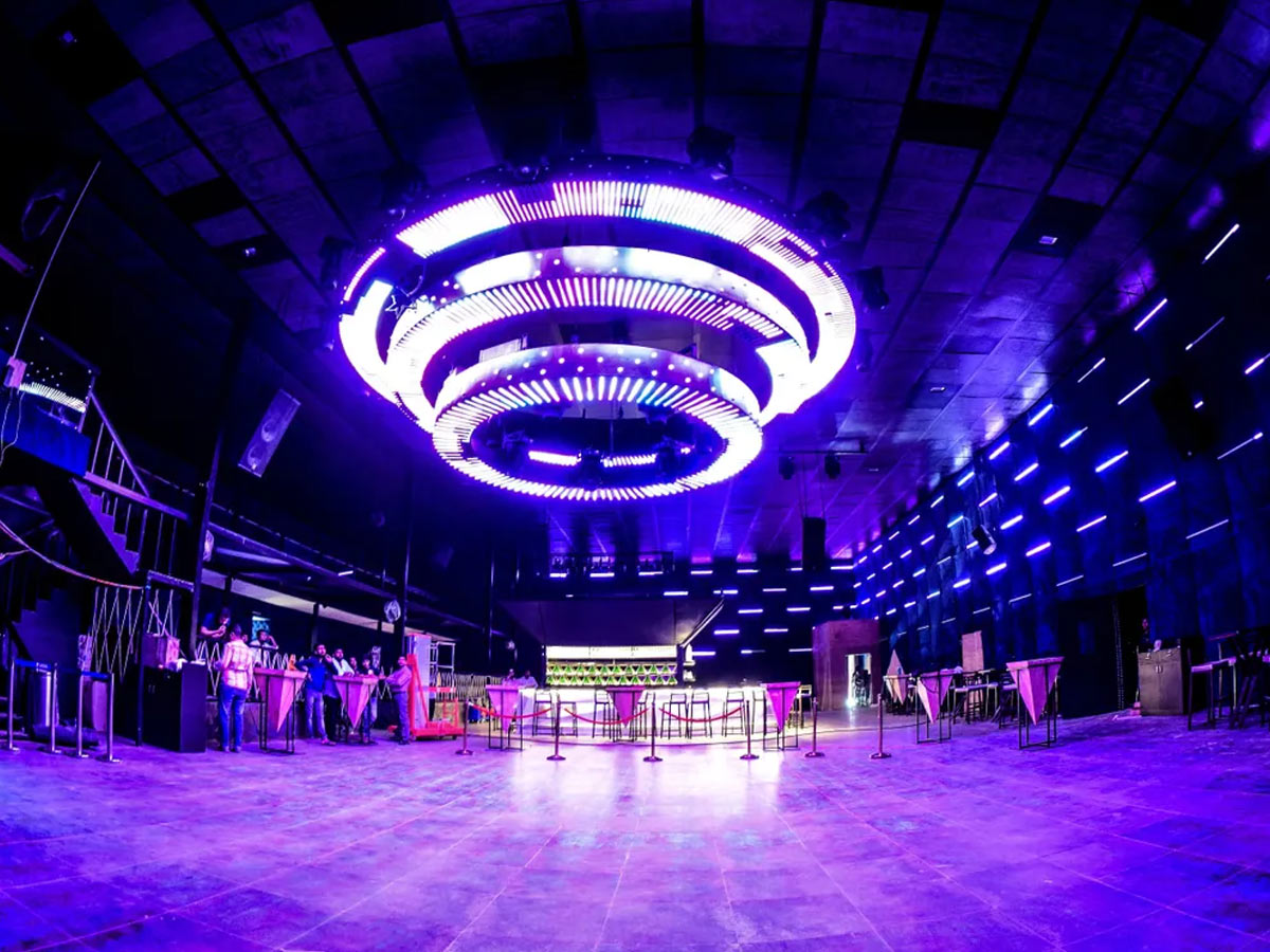 Prism Pub : వివాదాల్లో ప్రిజం పబ్‌.. తరీకా మారదా..?