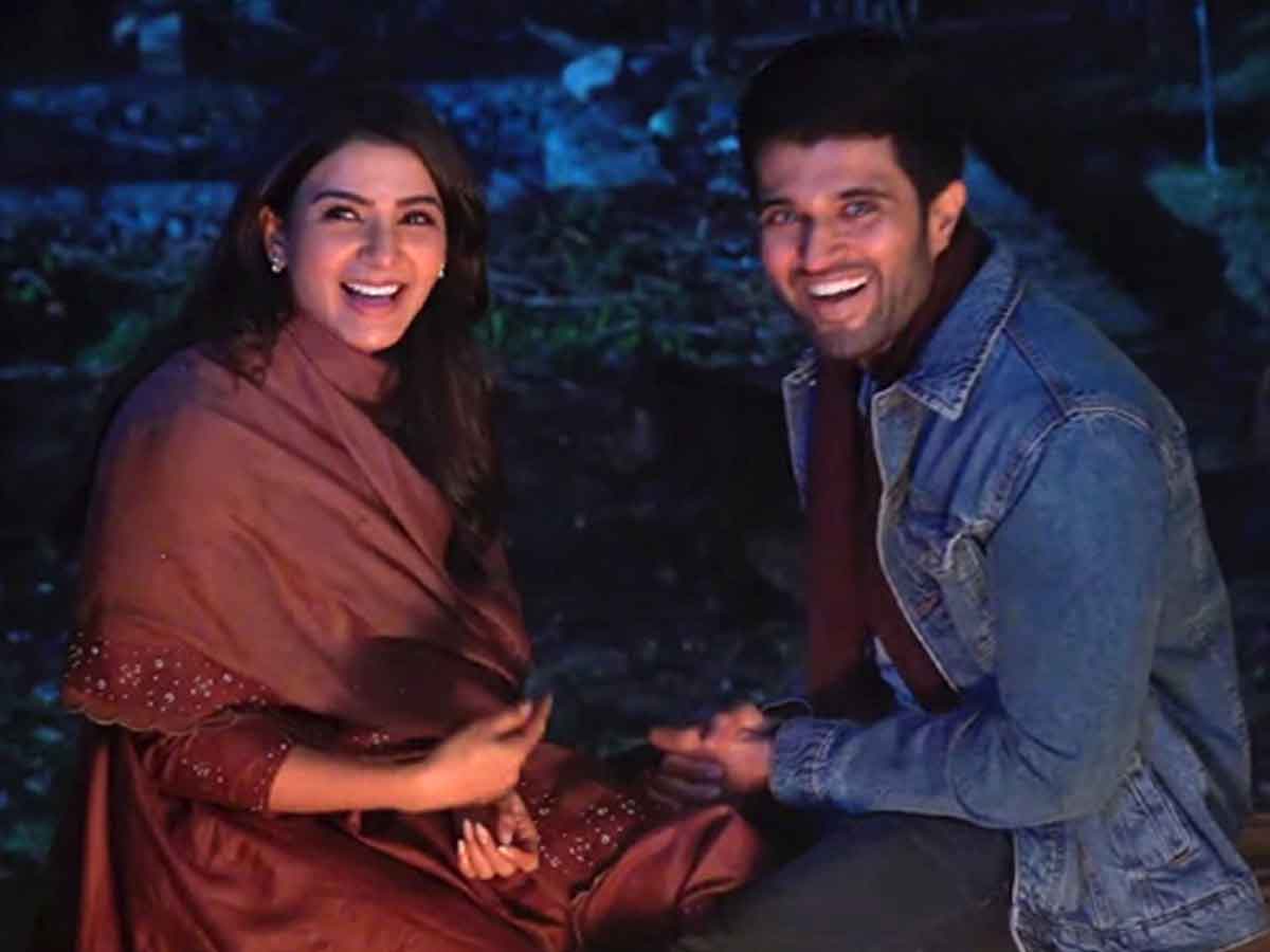 VD11 : సామ్ కు రౌడీ హీరో స్వీట్ సర్ప్రైజ్