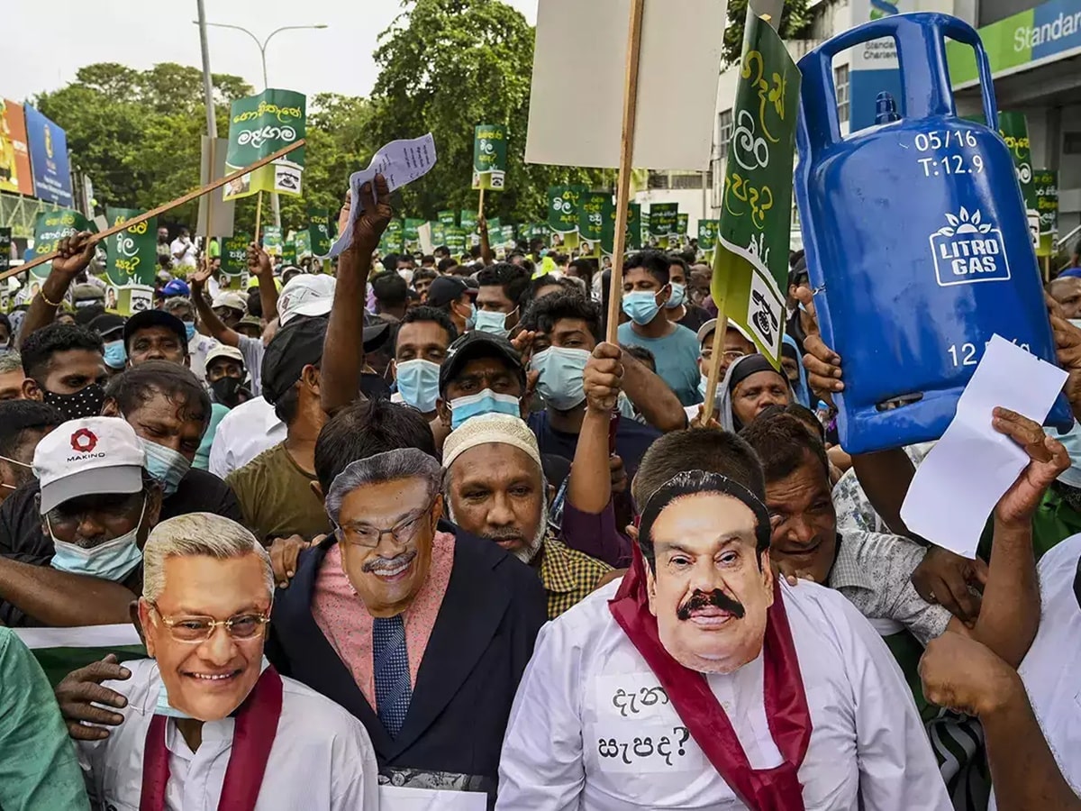 Srilanka Crisis: ఆర్థిక సంక్షోభానికి తోడైన రాజకీయ సంక్షోభం
