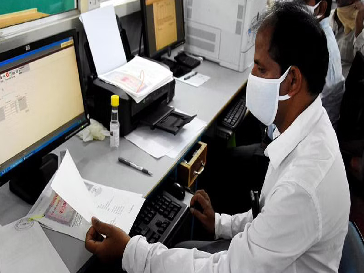 AP: సబ్ రిజిస్ట్రార్ ఆఫీసుల్లో సీసీ కెమెరాలు.. హెచ్‌వోడీ ఆఫీసులకు అనుసంధానం..